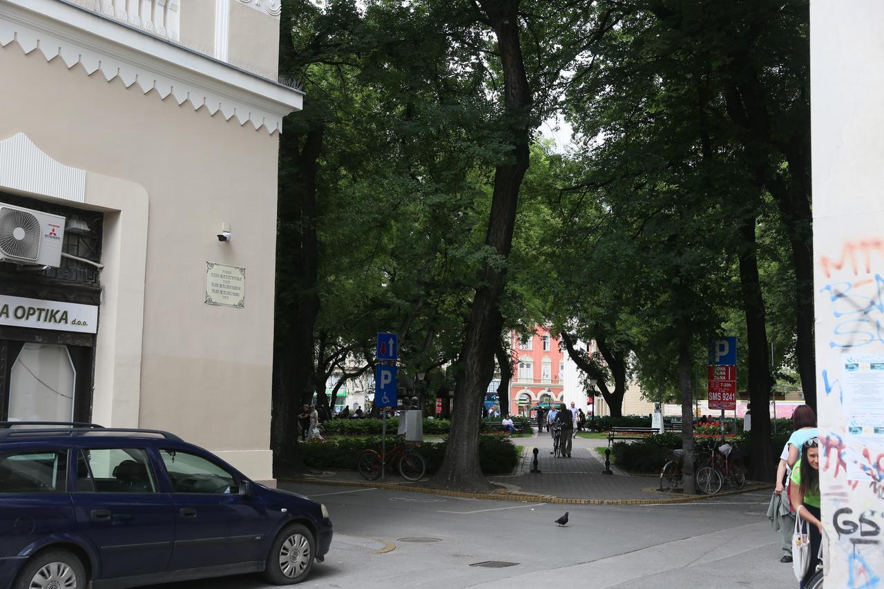 Apartman Centar 2 Subotica Buitenkant foto